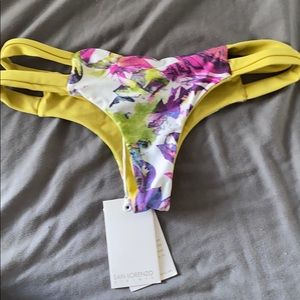 San Lorenzo cheeky bottom